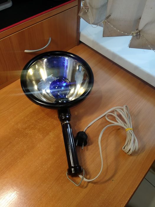 Лампа синяя
рефлектор Минина –
прибор медицинский 
СССР