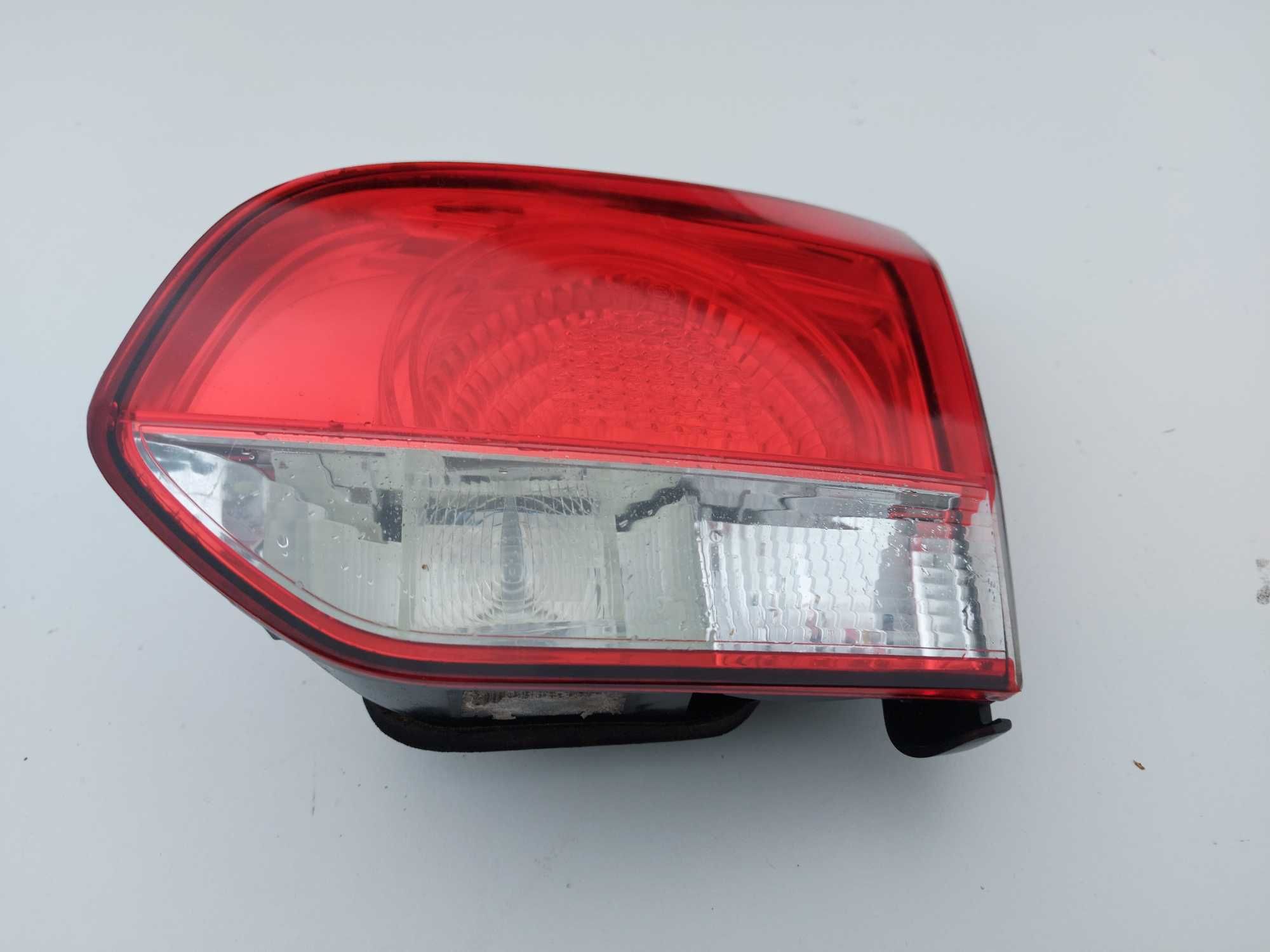 lampa prawa prawy tył w klapę VW GOLF VI 6 hb europa