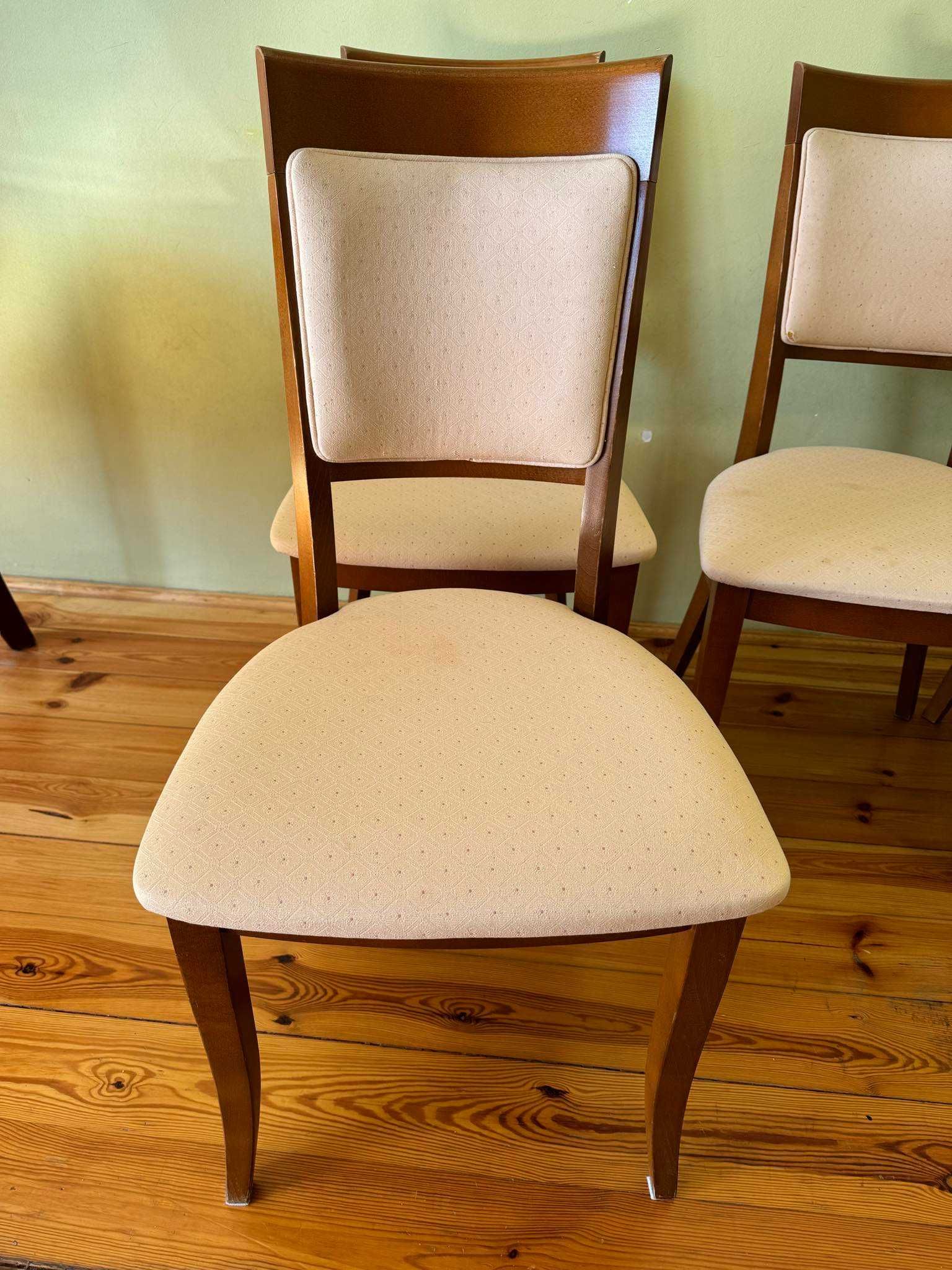 Krzesła 6 sztuk (z pokrowcami)
