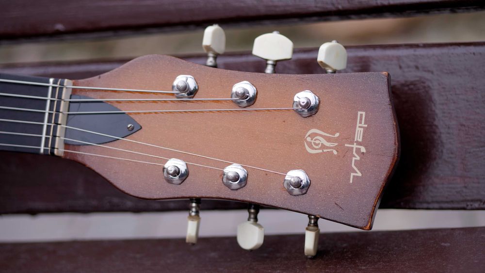 Gitara elektryczna  Defil JOLA  z 1977 roku Piękna