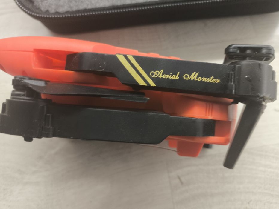 Квадрокоптер дитячий.