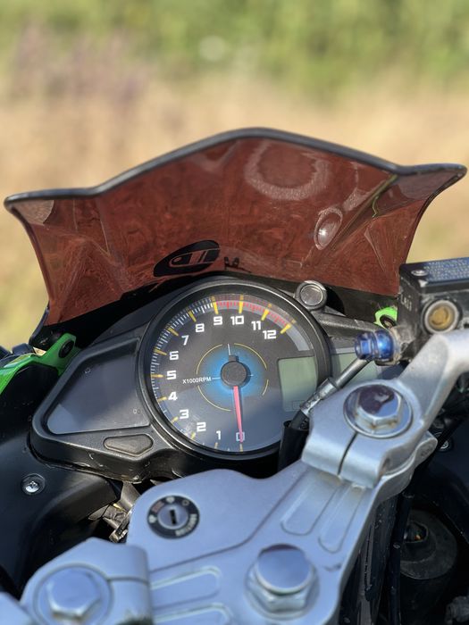 Мотоцыкл Lifan kpr 200