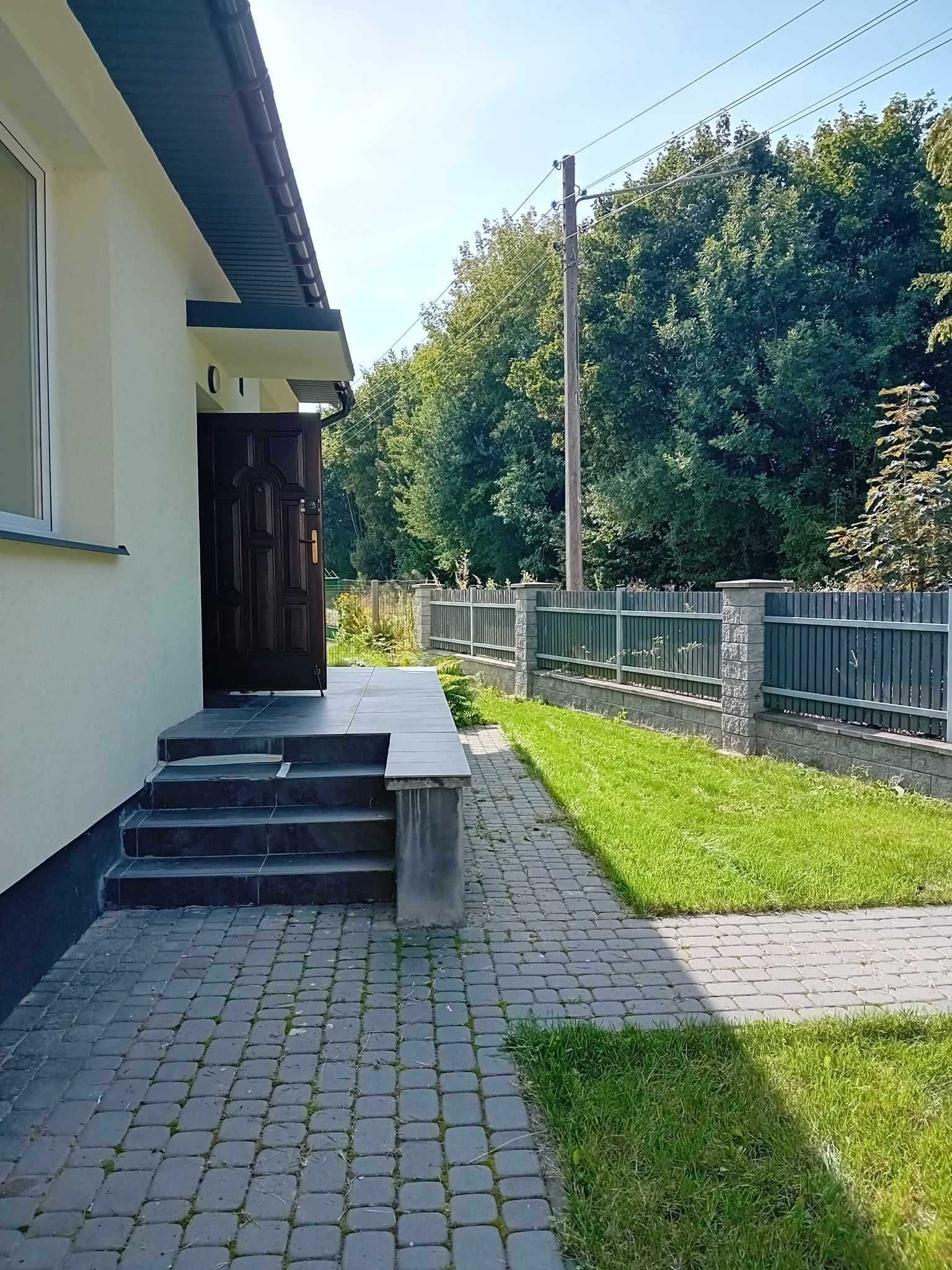 Dom w Pionkach 100m2 , 3 pokoje 2500zł