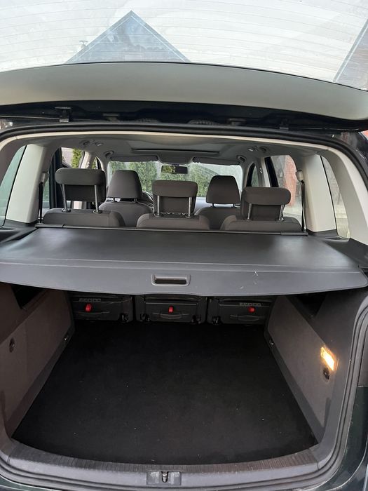 VW Touran 2.0 TDI ціна 10700$ 103kw 2011р механіка 6-ст