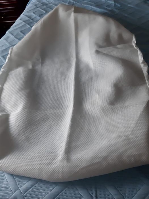 Resguardo impermeável para cama de bebé/grades