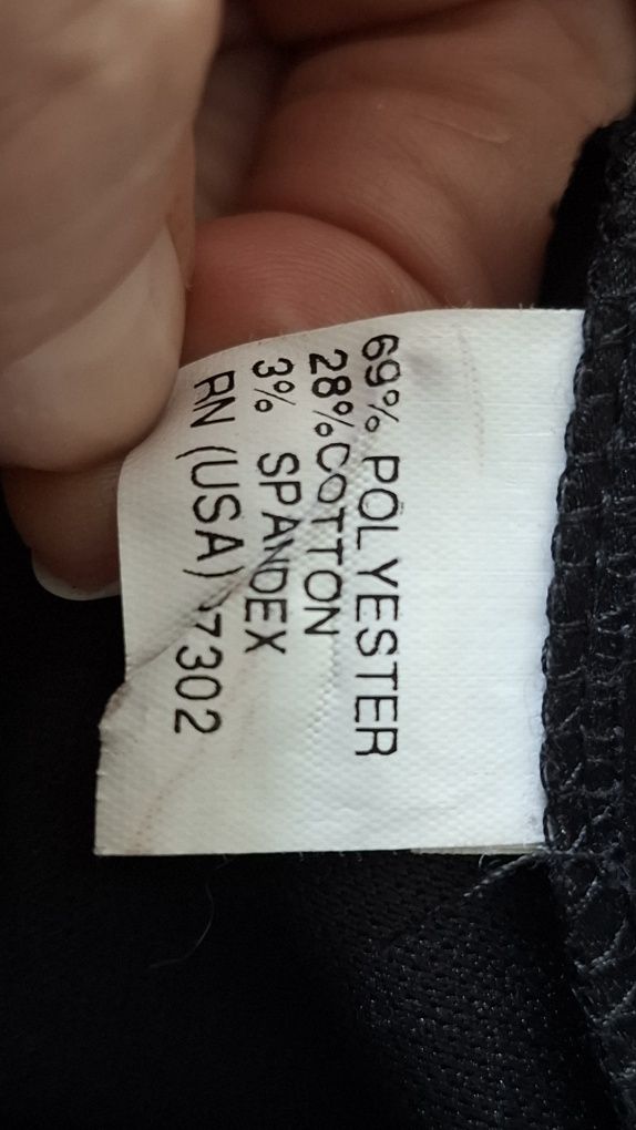 Zara z miesistej tafty z bawełną i elastanem, sukienka
