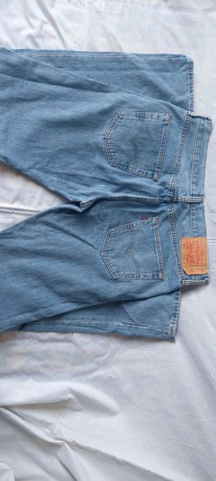 Продам джинсы Levis 505, 501