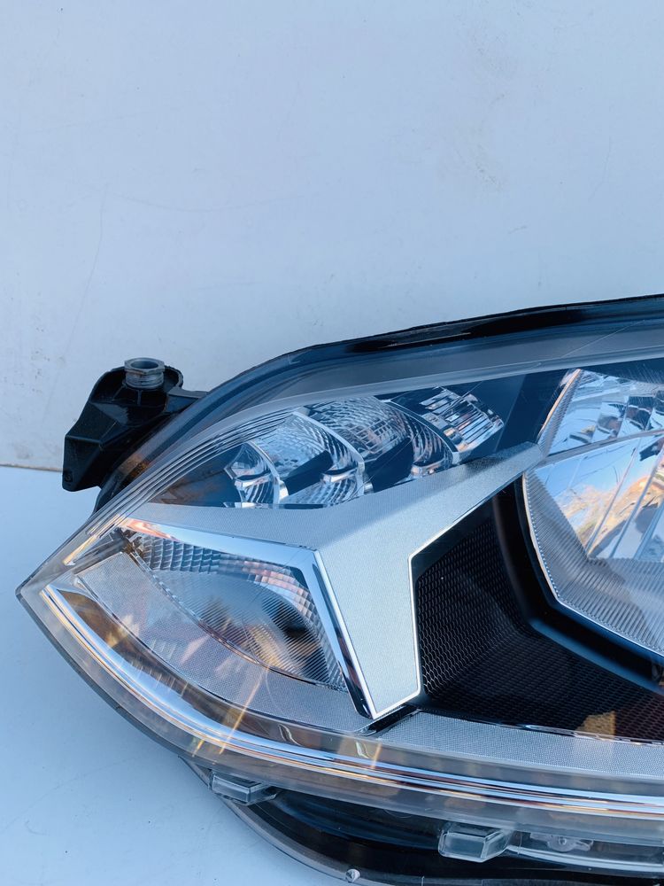 Lampa Reflektor Przód Lewa Volkswagen VW UP  lift