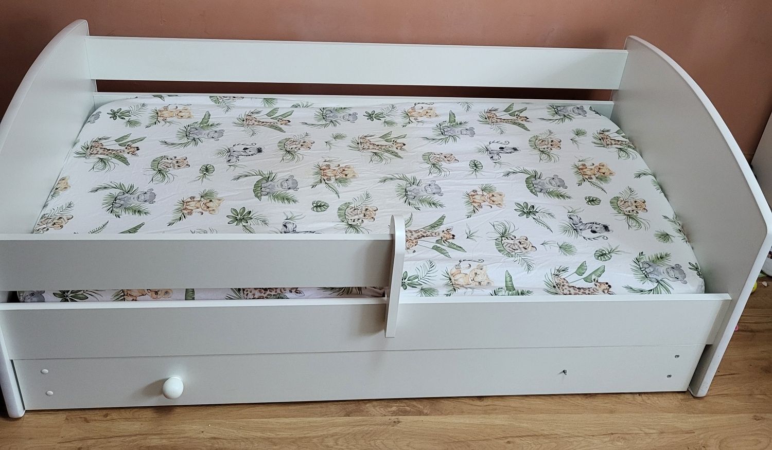 Łóżeczko białe 140x70