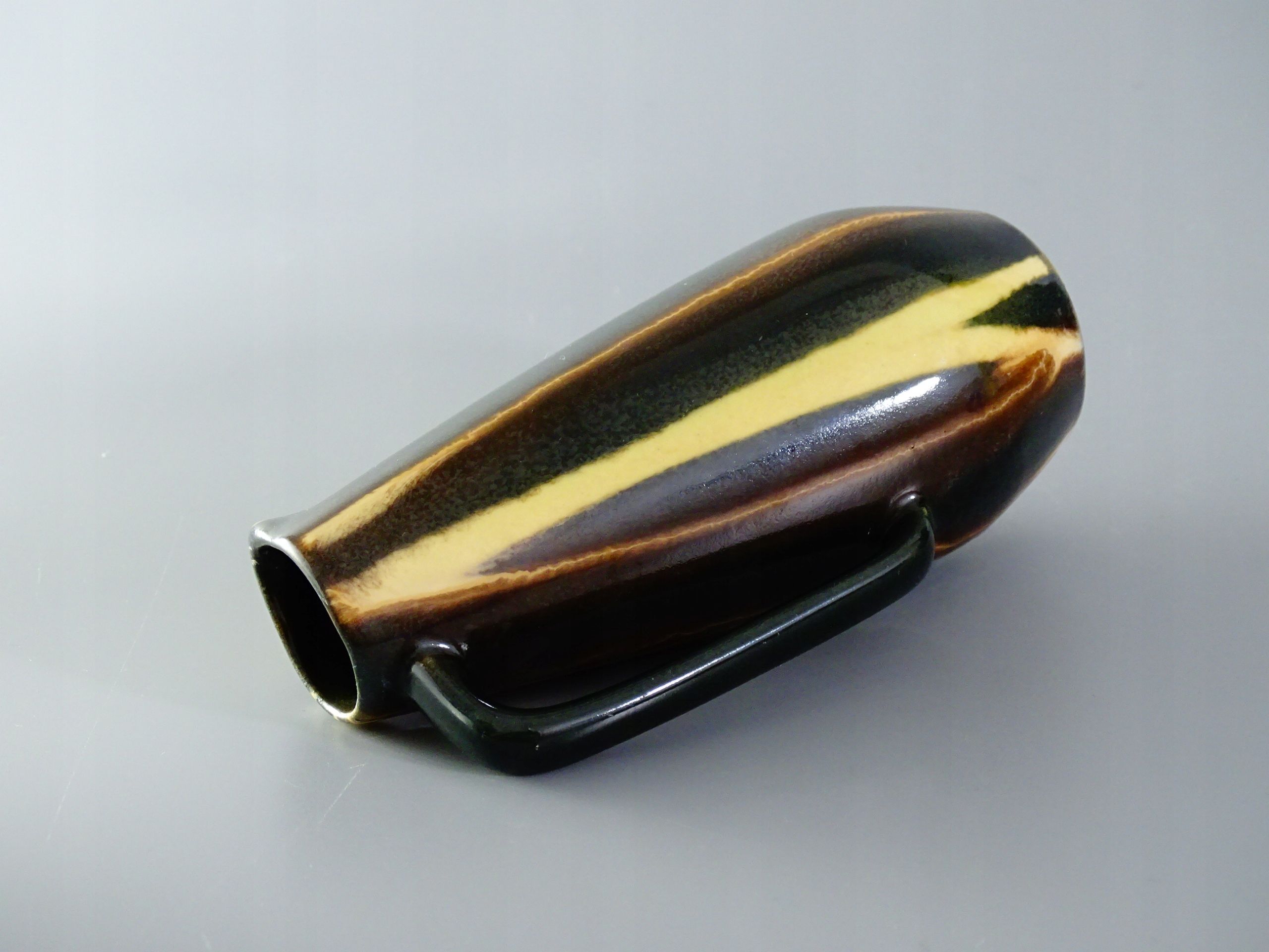 lata 50 piękny ceramiczny dzbanuszek wazonik