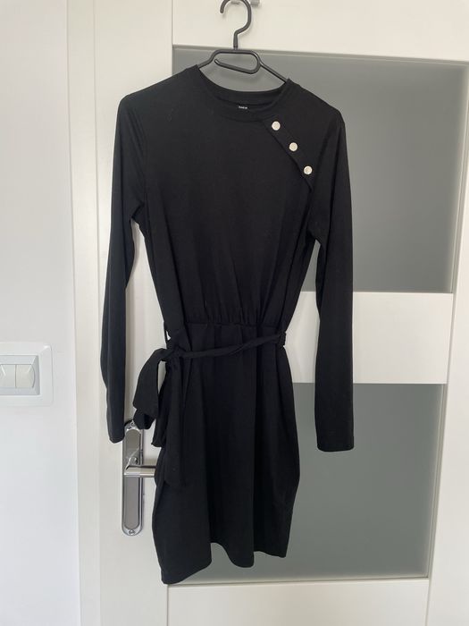 Czarna dopasowana sukienka Shein rozmiar S