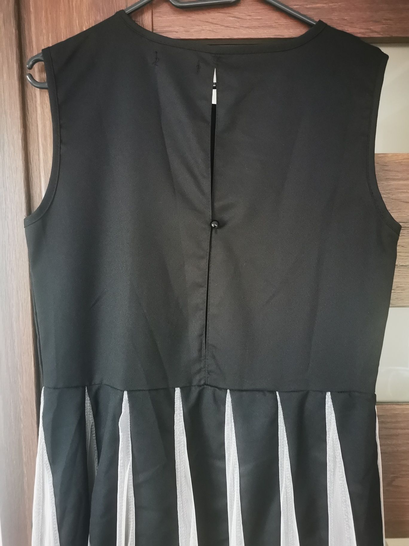 Sukienka z tiulem XL