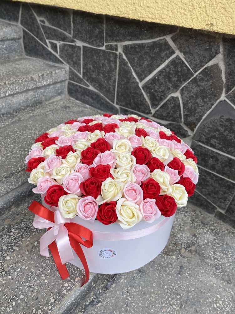 Подарок девушке женщине Мыльные розы букет, Цветы из мыла,Мильні квіти