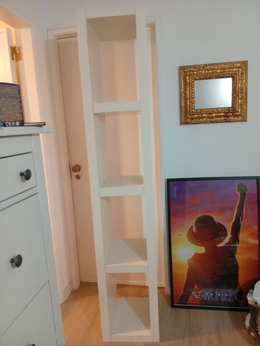Estante IKEA branca