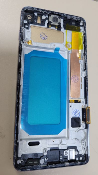 Экран на самсунг s10 .