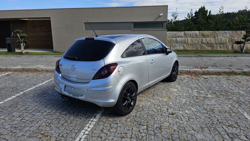 Opel Corsa Black Edition 2011