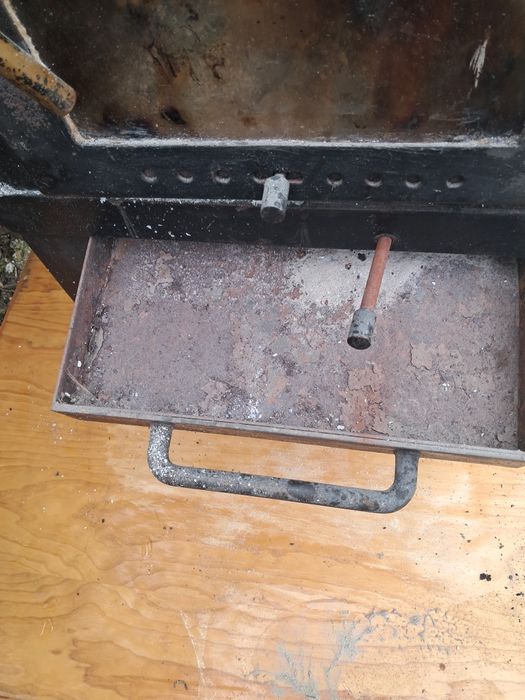 Salamandra em ferro fundido