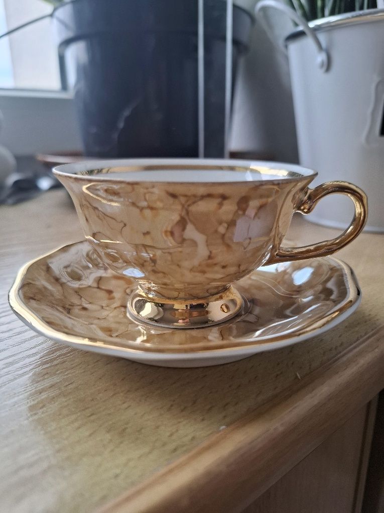 Duo,filiżanka plus talerzyk z porcelany Karolina Jaworzyna, marmurek
