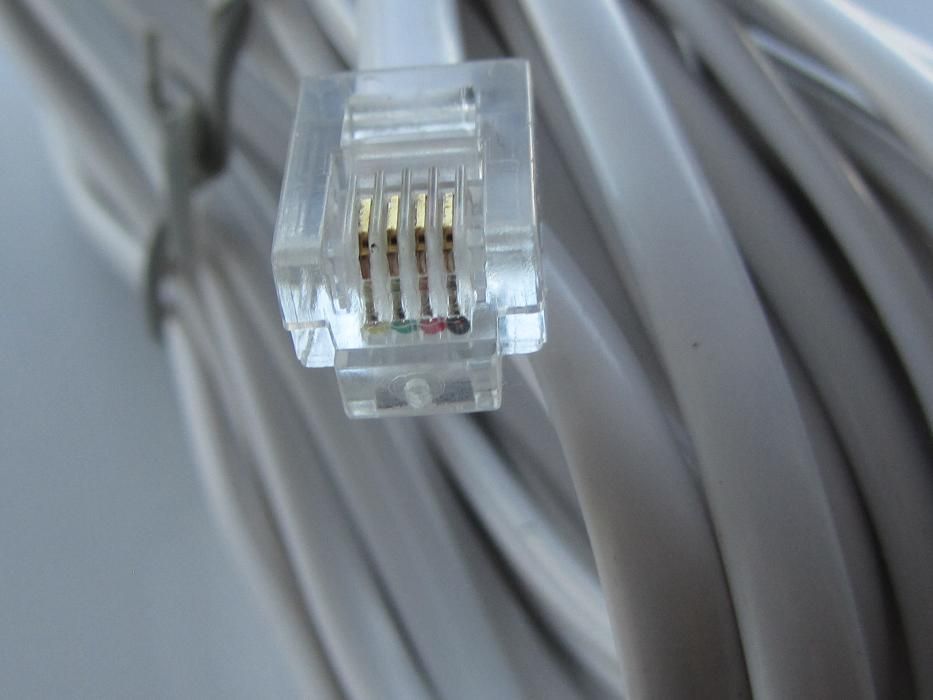 Kabel telefoniczny połączeniowy 4 żyłowy 6P4c (RJ11) 7m z PRL-u