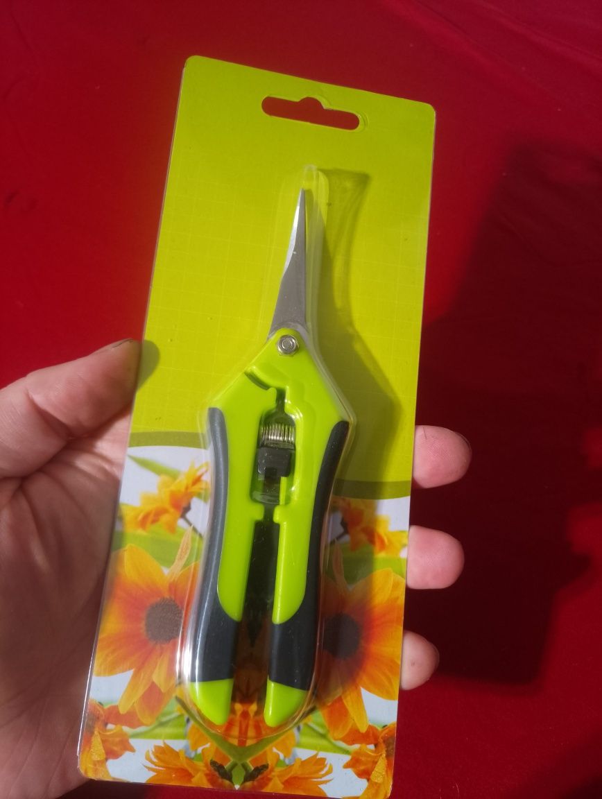 Секатор для сада