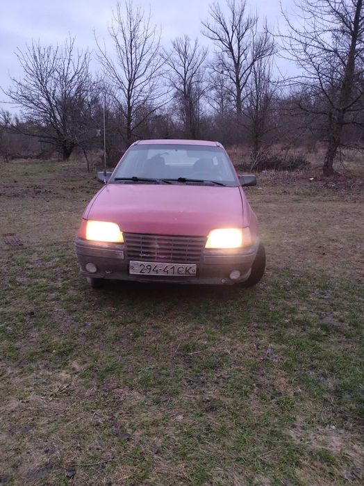 Продам Опель,в рабочем  состоянии