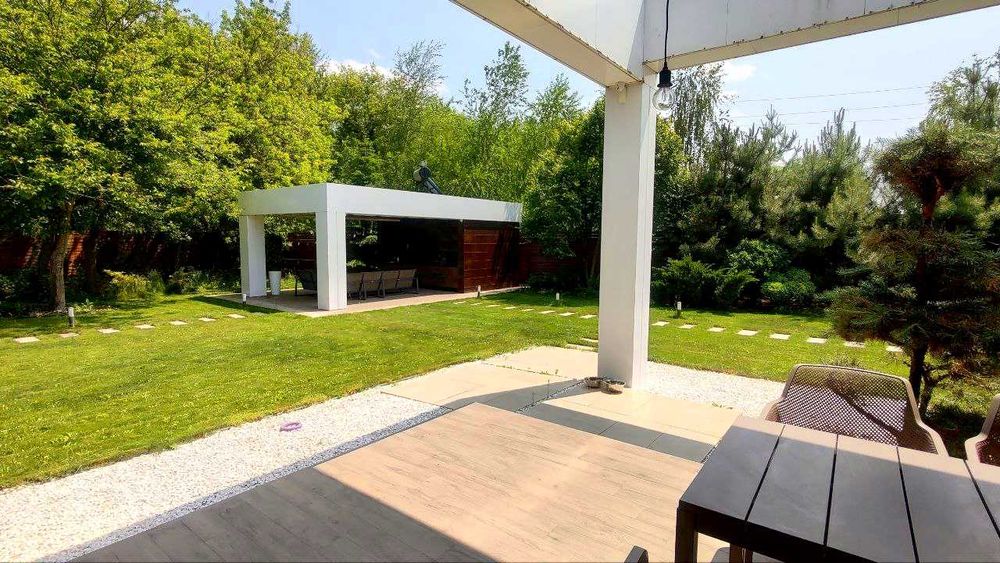 Продажа стильного уютного дома Новоалександровка у реки