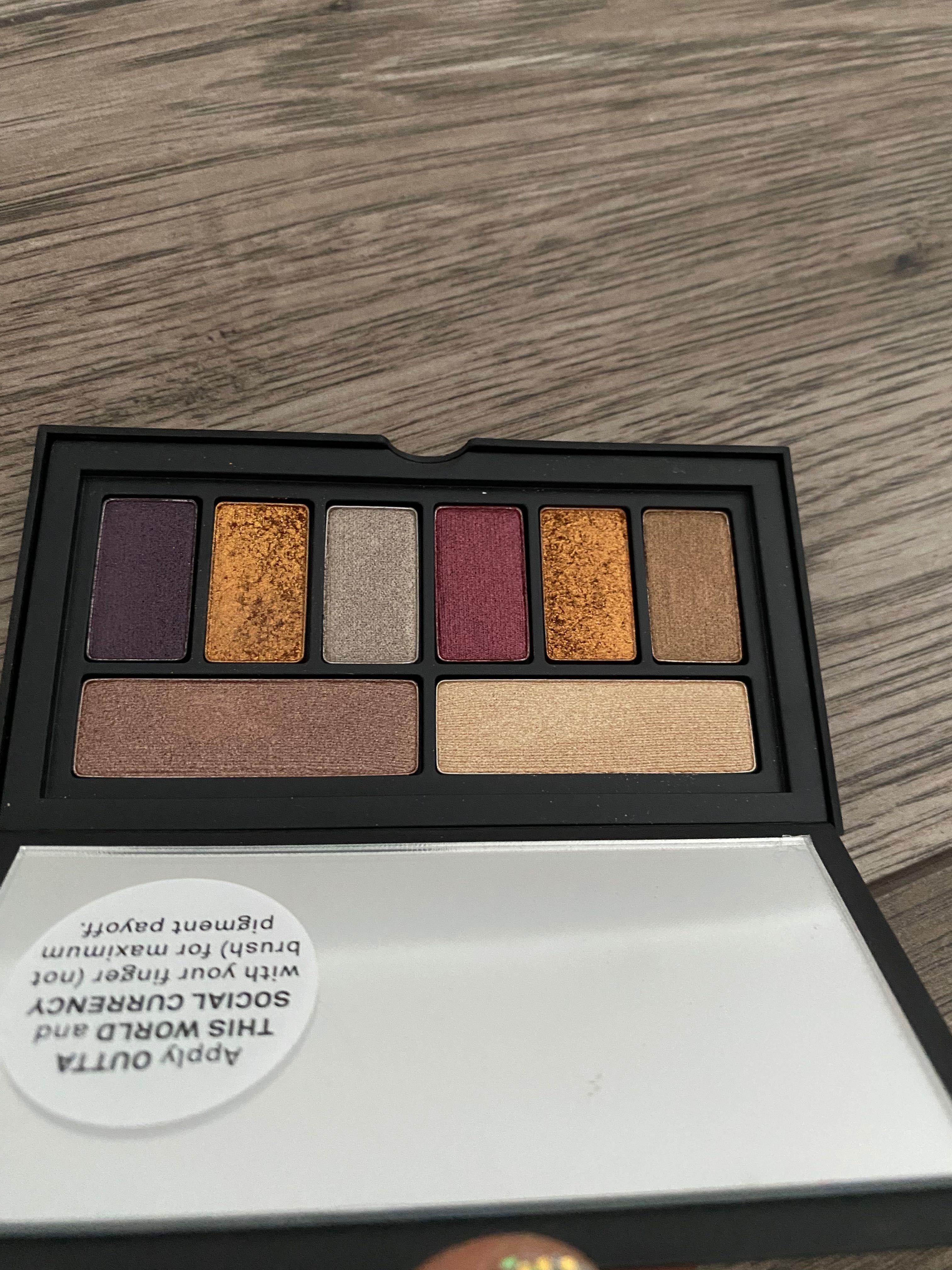 Piękne cienie Smashbox