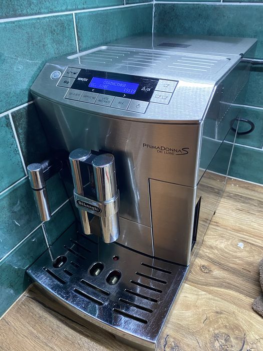 Кавомашина Delonghi primmadonna s