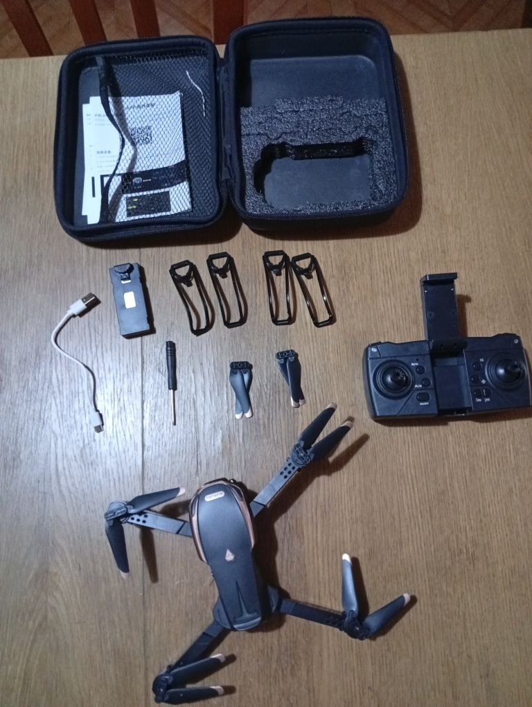 Vendo drone Tesla novo