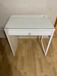 Toaletka IKEA Micke