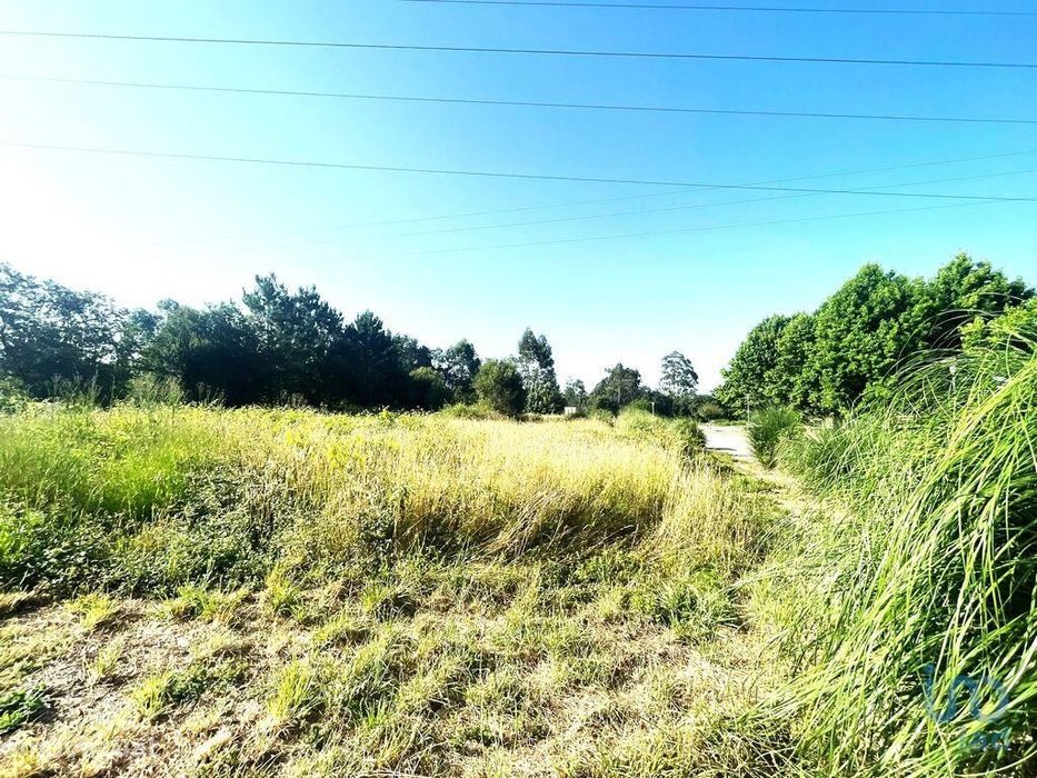 Terreno para construção em Mujães de 346,00 m2