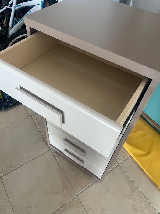 Móvel para quarto como novo