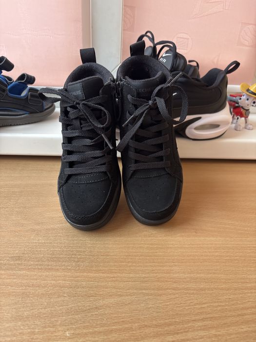 Продам детская обувь SKECHERS хайтопы