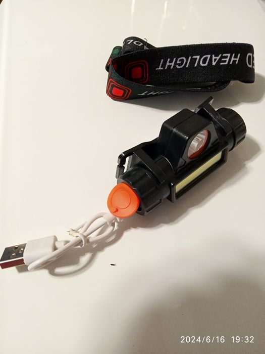 Фонарь налобный аккумуляторный с магнитом.