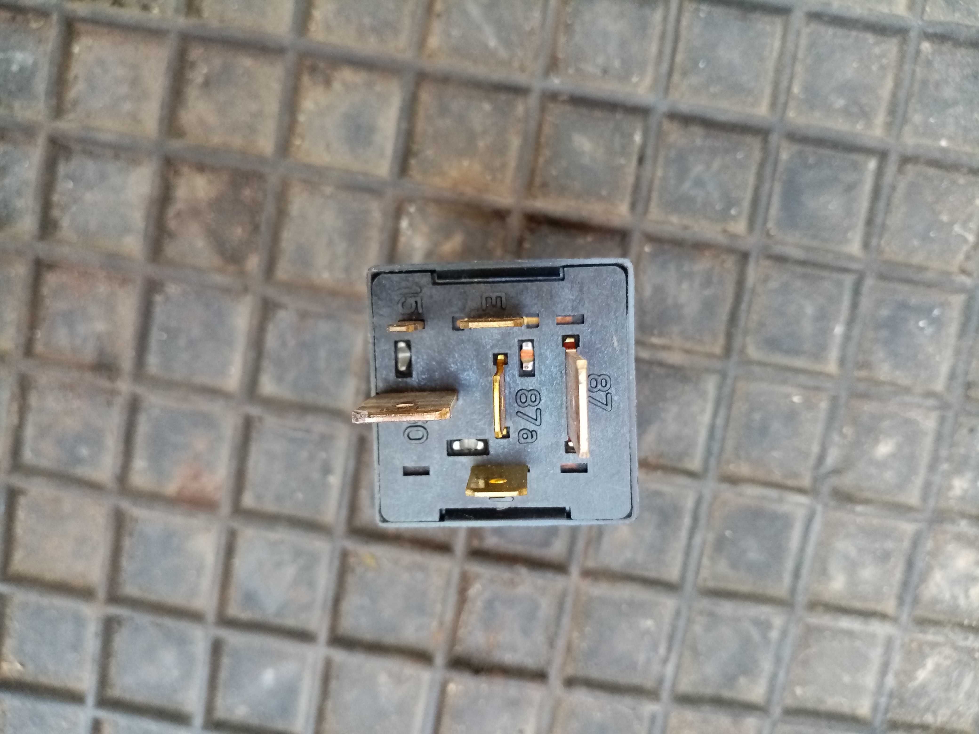 Реле Релє 12V 50A GM 90 458 239 90458239