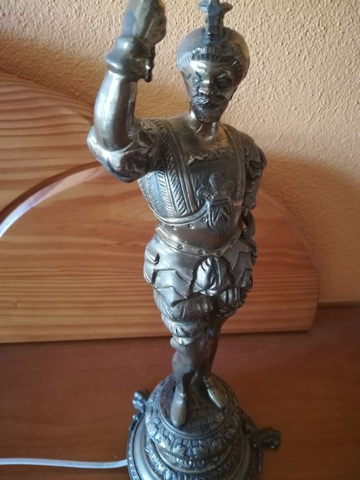 2 candeeiros antigos