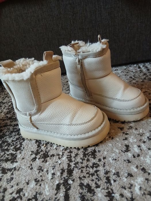 Зимове дитяче взуття