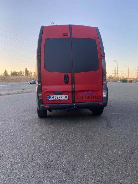 Opel Vivaro груз
