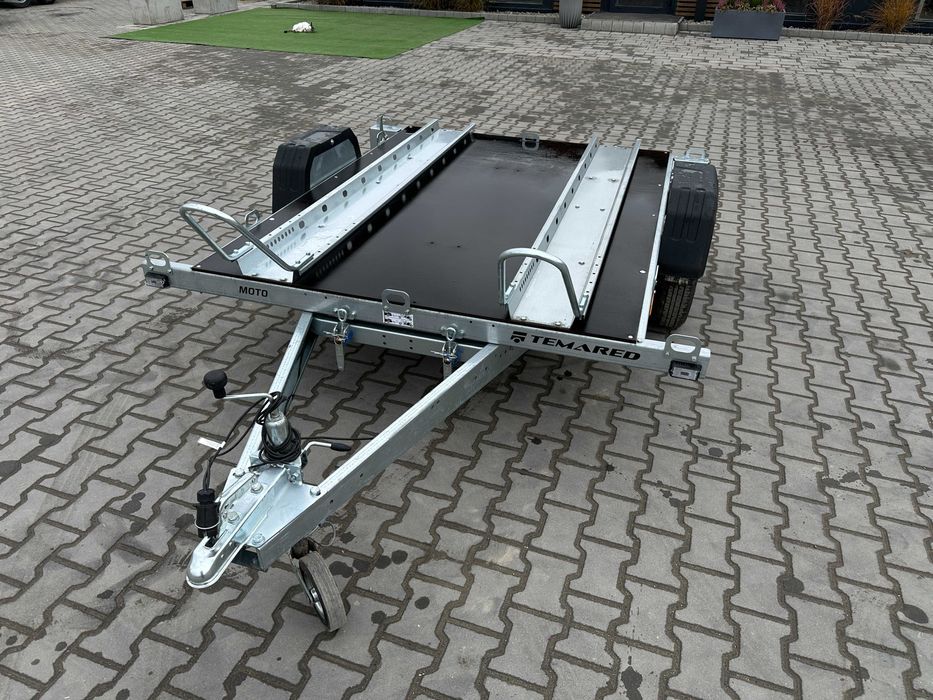 RYNNA NAJAZDOWA - Temared MOTO 2 PREMIUM , podłoga sklejka