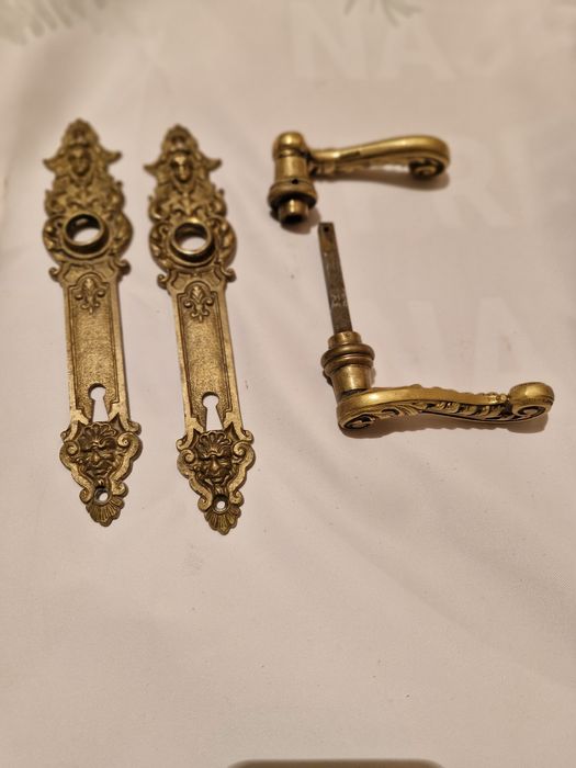 Klamki mosiężne komplet