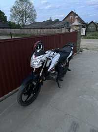 Продам мотоцикл loncin jl150-cr1