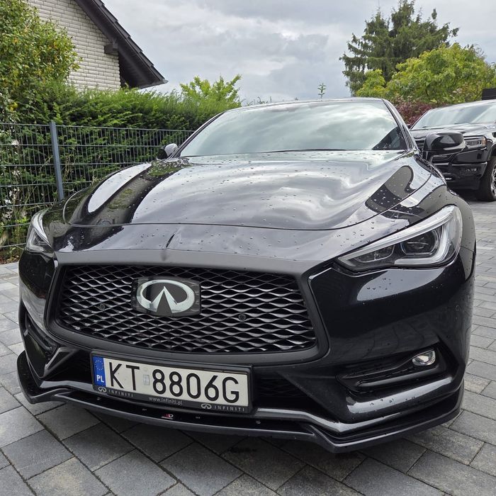 Samochód Infinity q60