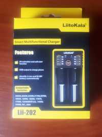 Litokala lii202 універсальний зарядний пристрій.