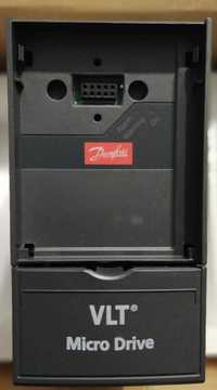 Falownik VLT Micro Drive FC-51 0.75 KW 132F0003 + panel LCP 11