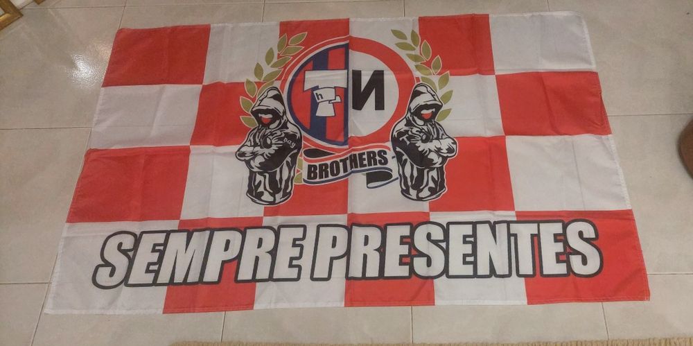 Bandeira NN sempre presentes