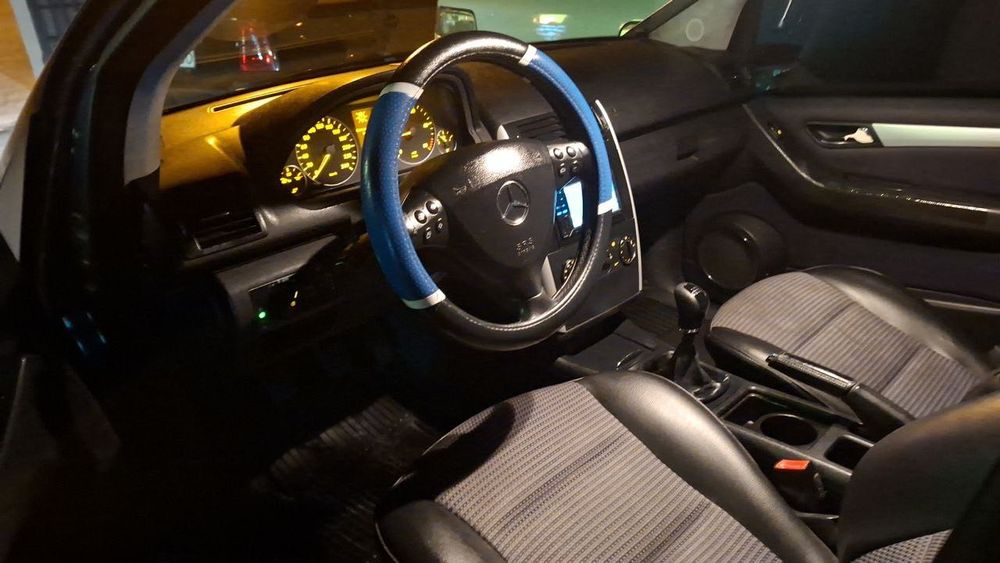 Mercedes свіжо загнана, по акту(Укр. Регістрація безкоштовно)