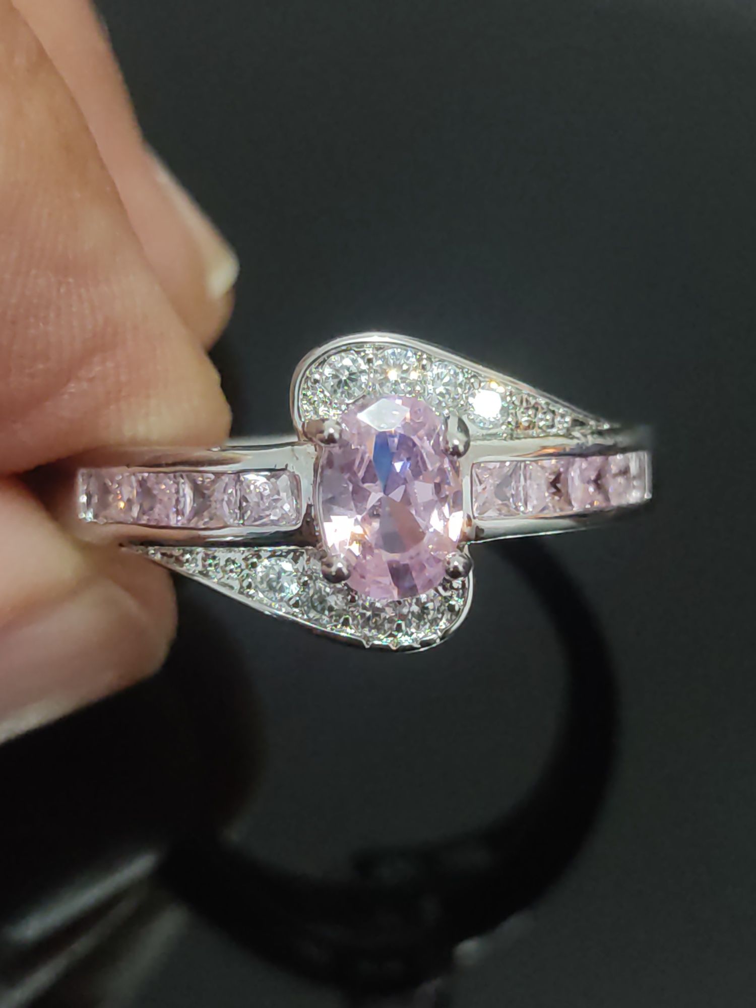 Anel de Prata com Zircônia Cúbica Rosa