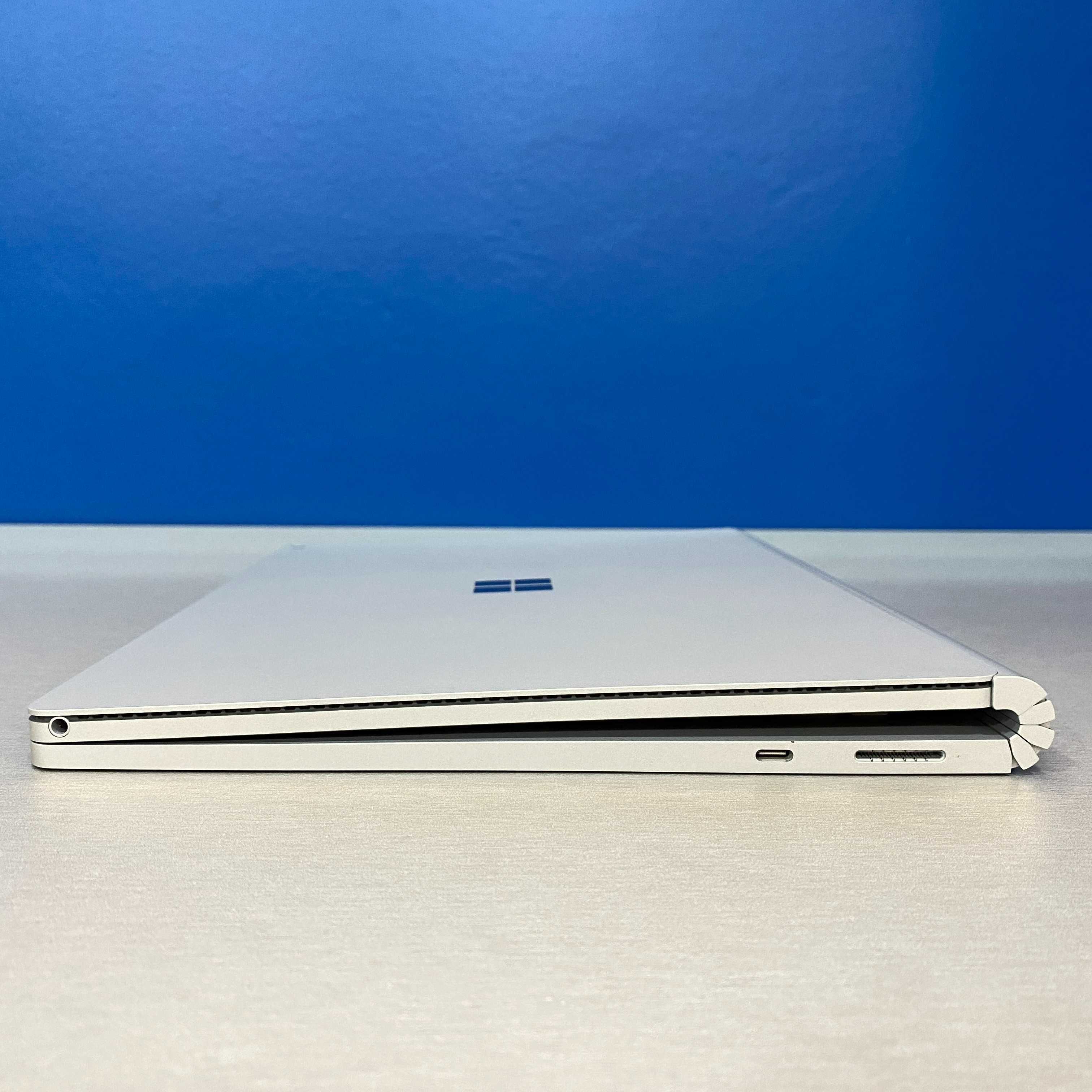 Microsoft Surface Book 3 - 13.5" (i5-1035G7/8GB/256GB SSD)