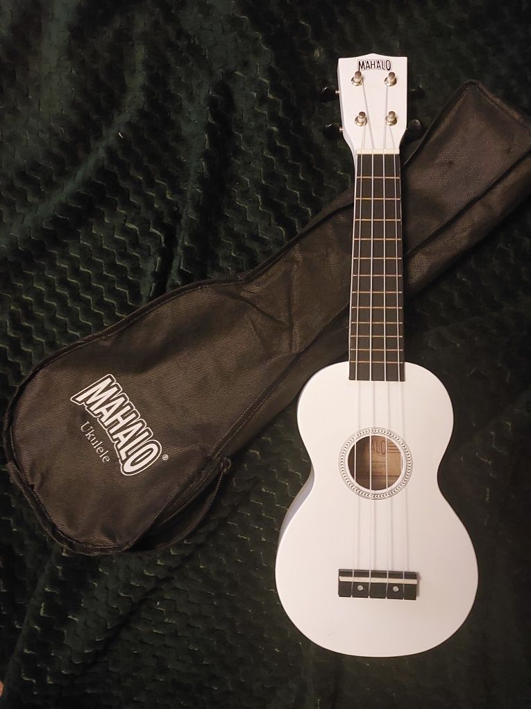 Nowe ukelele plus futerał gratis