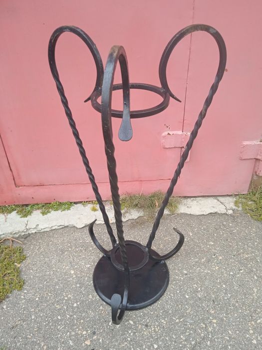 Подставка металлическая